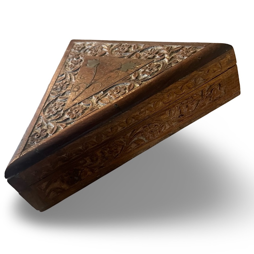 Carved Triangular Jewelry Box - Picture 2 of 6
